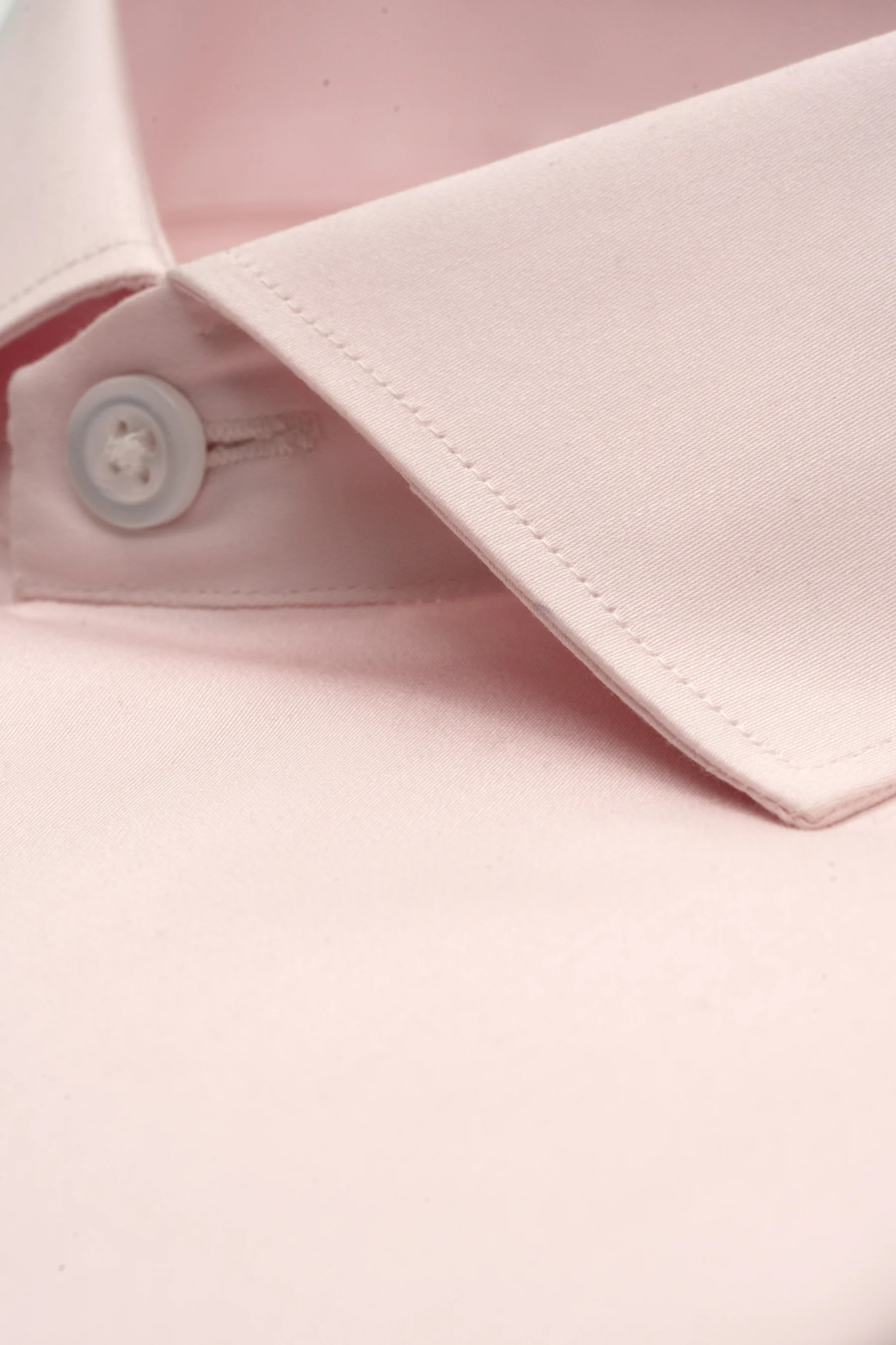 Light Pink Easy-Care Sateen Shirt - Image 4