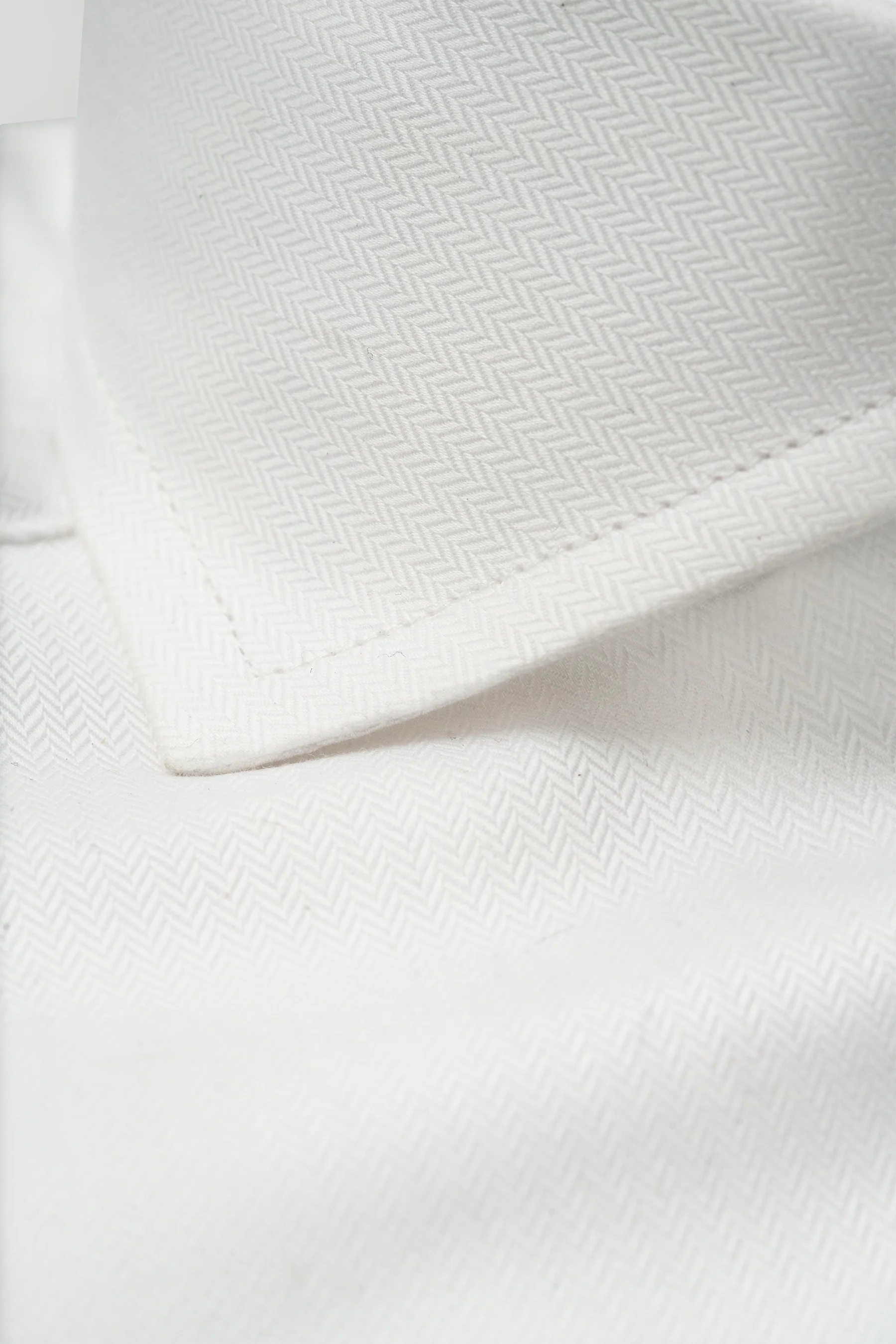 Optic White Sleek Herringbone Wrinkle-Free Shirt - Image 3