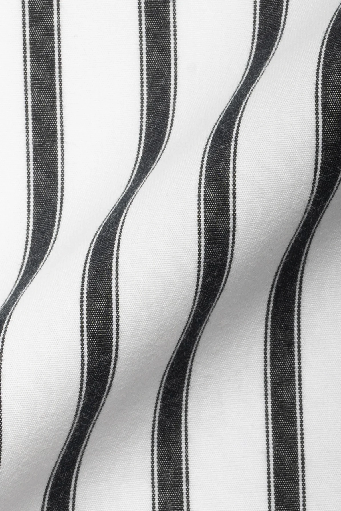 White and Black Bold Striped Wrinkle-Resistant